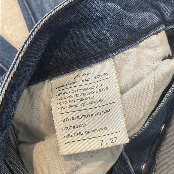 KanCan Button Fly Dark Blue Figure Hugging Elongates Your legs Trendy Size 7 - Picture 5 of 11